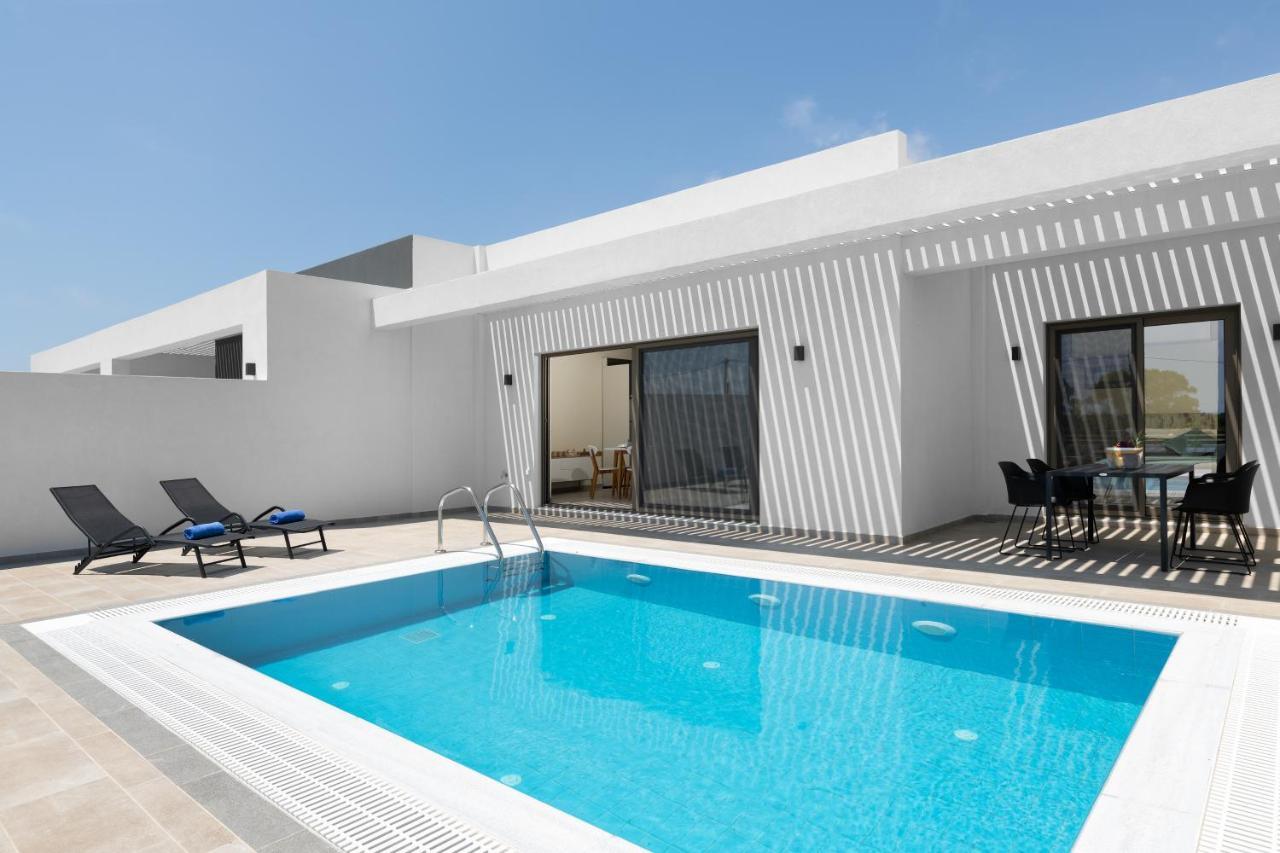 Armonia Suites Gennadi Exterior photo