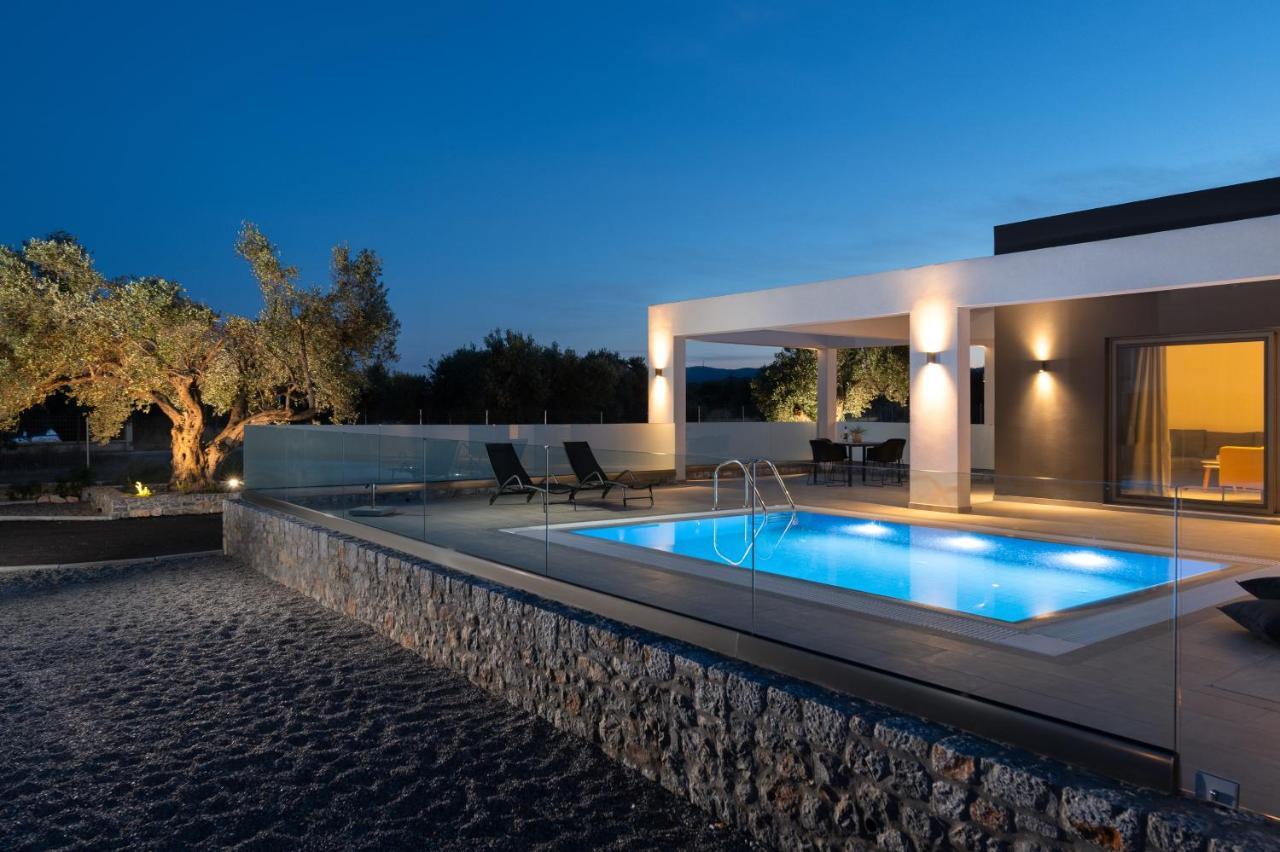 Armonia Suites Gennadi Exterior photo