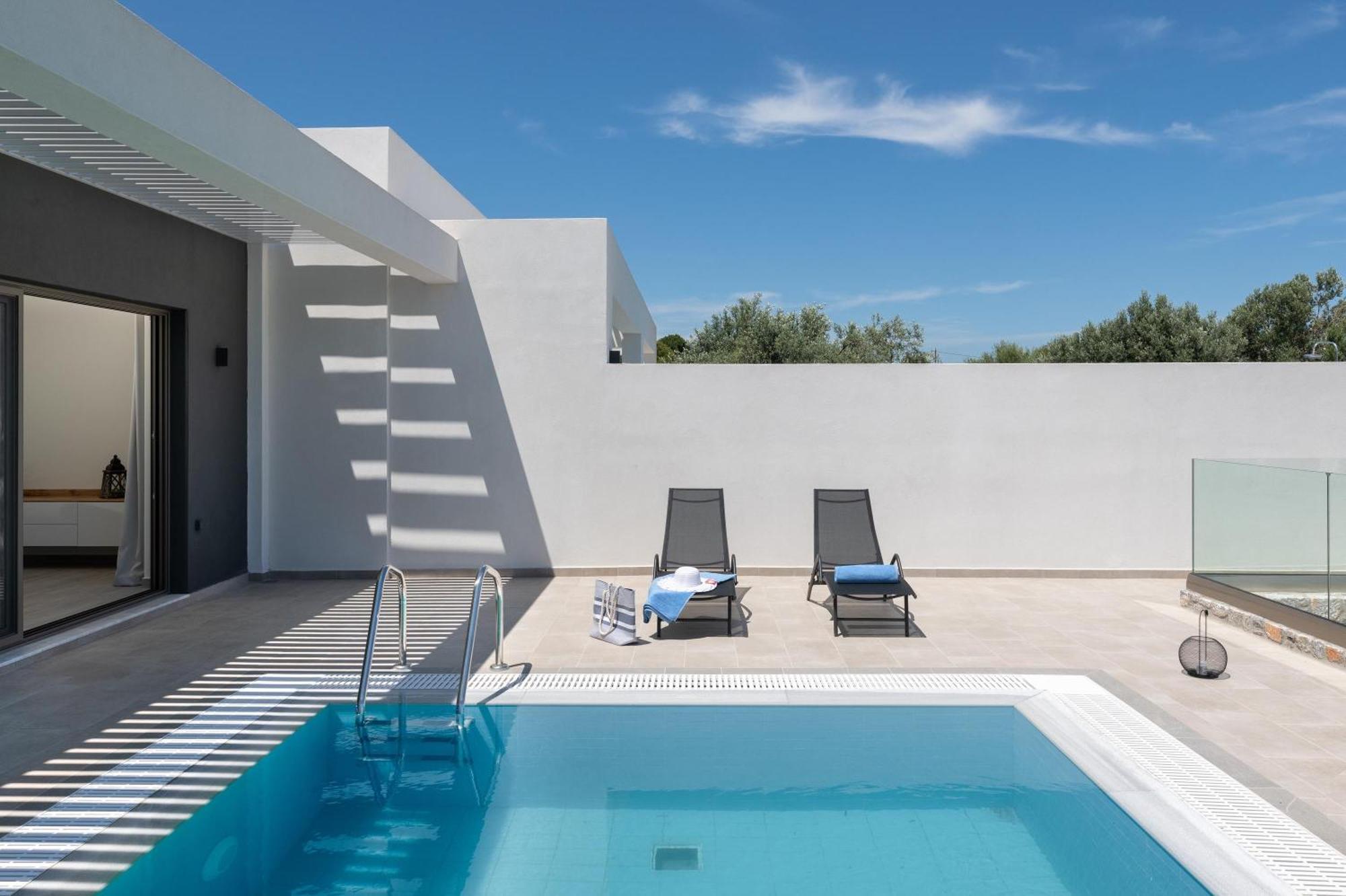 Armonia Suites Gennadi Exterior photo