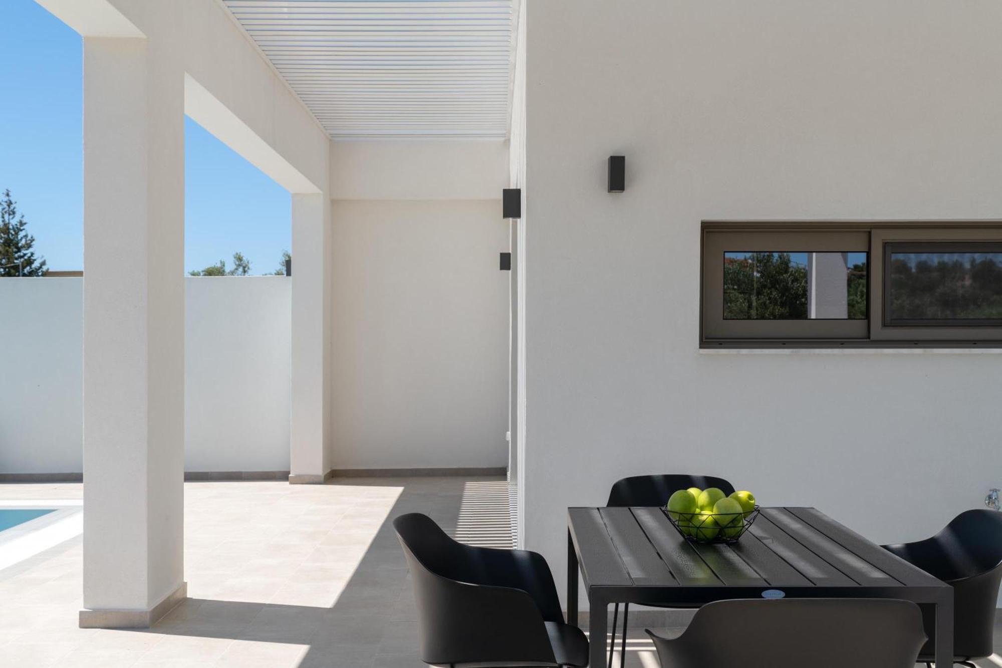 Armonia Suites Gennadi Exterior photo